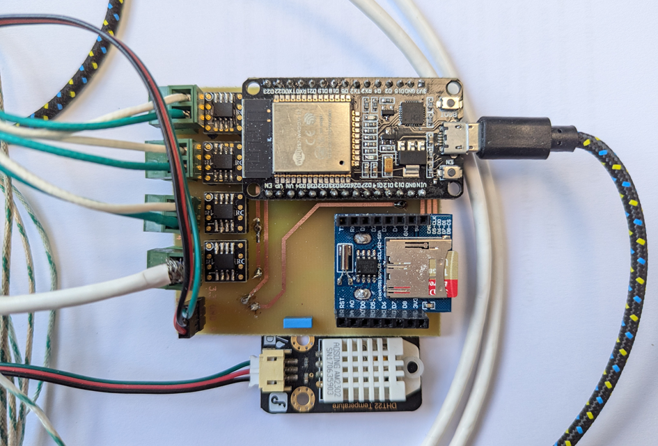 OvenOpenMoniteur: Enregistreur de températures pour fours à pain OpenSource avec ESP-WROOM-32, DHT22, MAX6675 et Carte SD